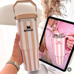 Termo Stanley Quencher H20 Flowstate Tumbler 887ml - Cornflower Cabana Gloss